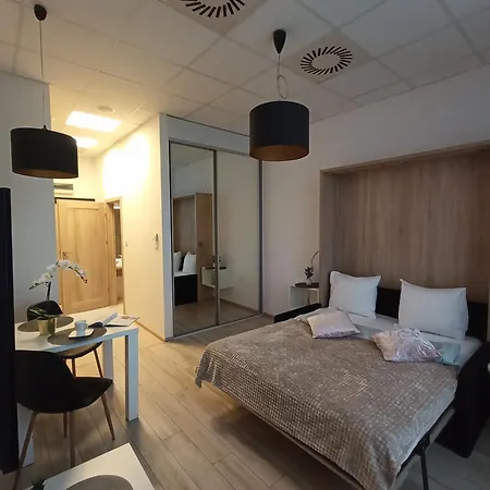 Zlatarooms Apartment Warsaw