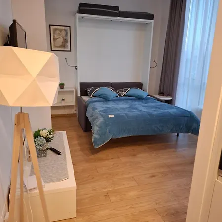 Apartmán Zlatarooms 210 *