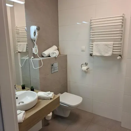 Zlatarooms Varšava