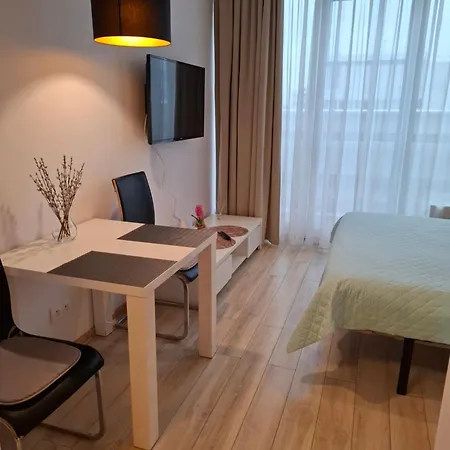 Zlatarooms 210 Varšava