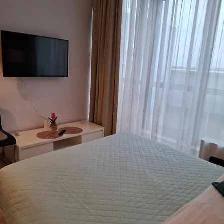 Zlatarooms 210 * Warsaw