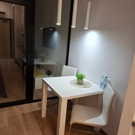 Appartement Zlatarooms *